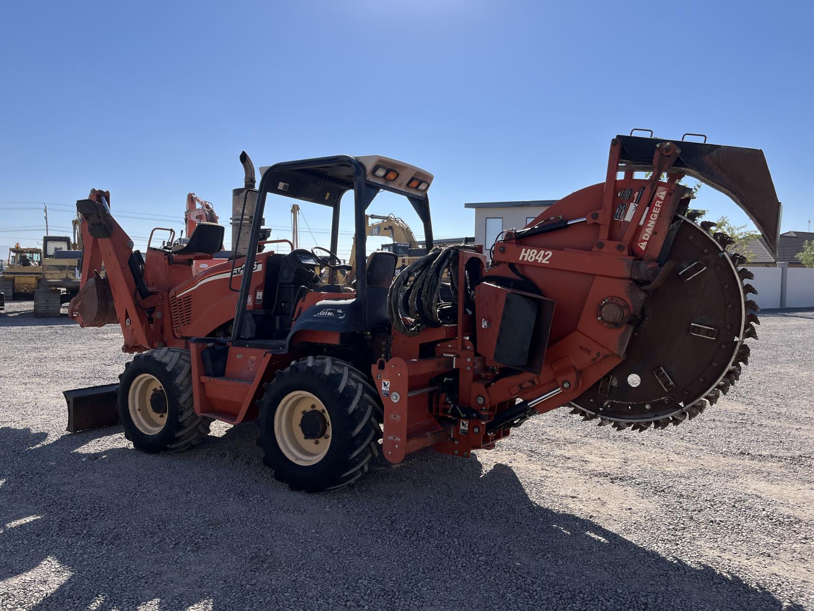 DITCH WITCH RT115H